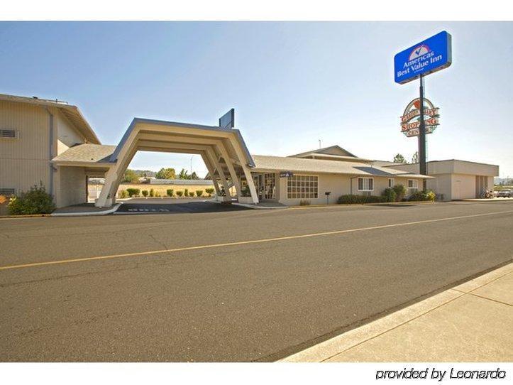 Americas Best Value Inn Roseburg Exterior foto
